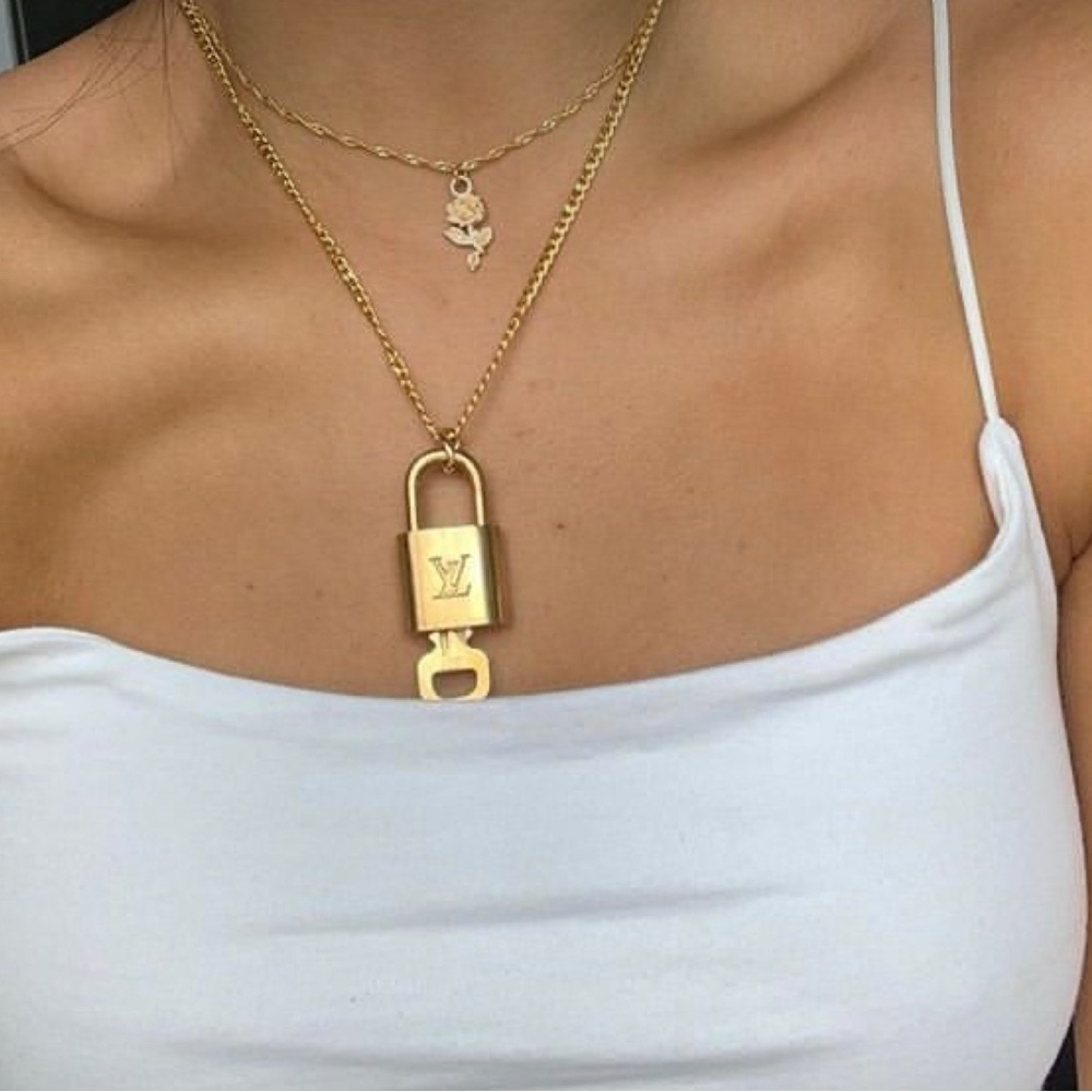 Louis Vuitton gold brass lock and key set necklace #301 Polished ready to wear